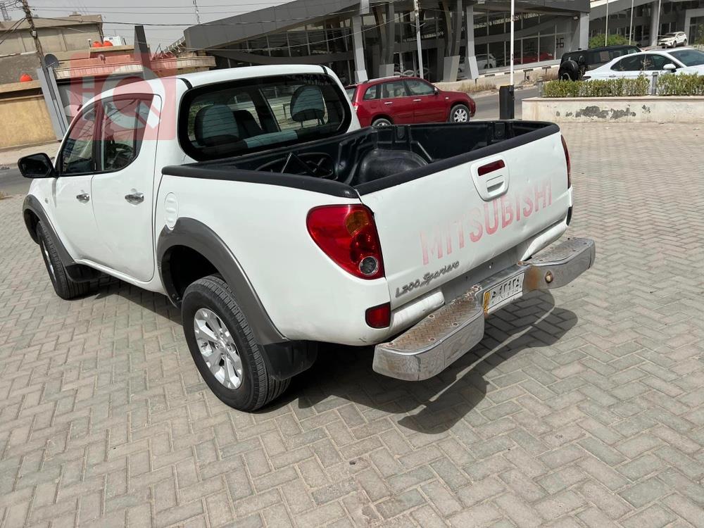 ميتسوبيشي L200